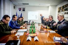 Velitelia SOF USA a Slovenska rokovali v Bratislave