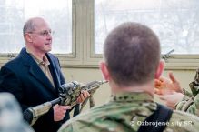 Fotoreport: Veľvyslanec USA Sedgwick navštívil cvičiace jednotky SOF
