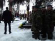 Slovensk delegcia na ele so zstupcom nelnka generlneho tbu ozbrojench sl SR si uctila pamiatku na obrancov Sokolova 2
